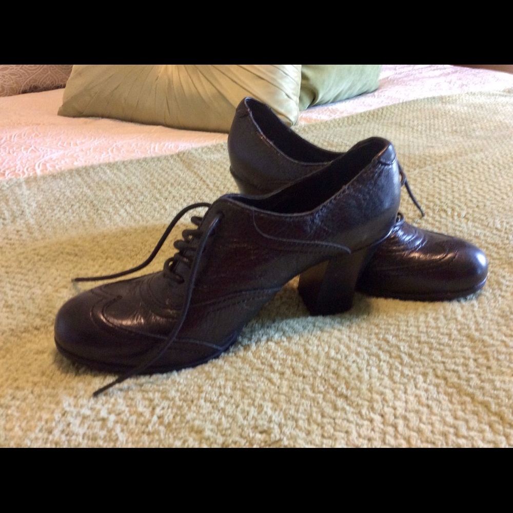 Born Oxford Heels